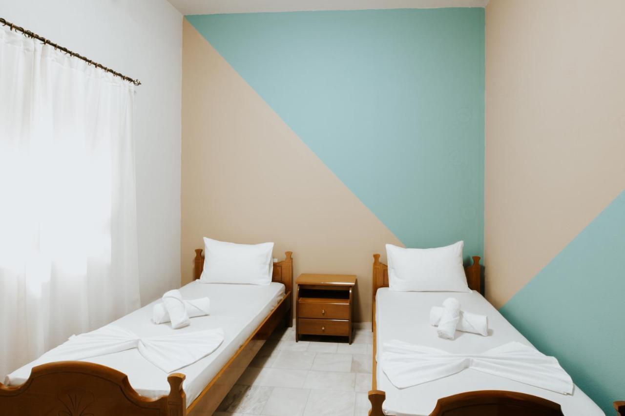 Hotel Lunxheria Gjirokastër 外观 照片