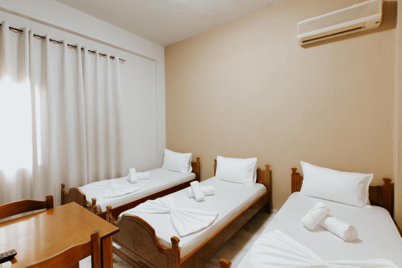 Hotel Lunxheria Gjirokastër 外观 照片