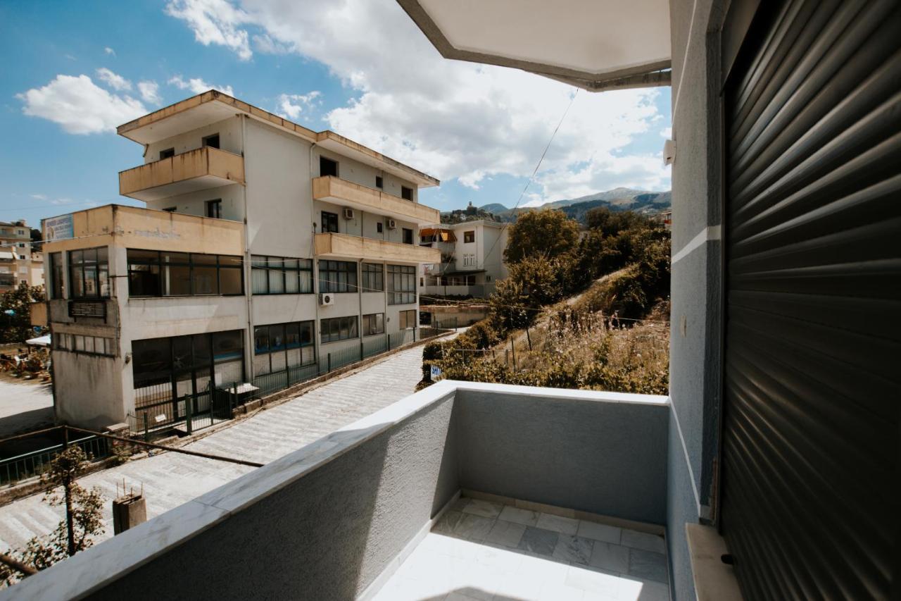 Hotel Lunxheria Gjirokastër 外观 照片